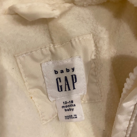 Baby Gap Snowsuit - 12-18 months - Picture 2 of 2